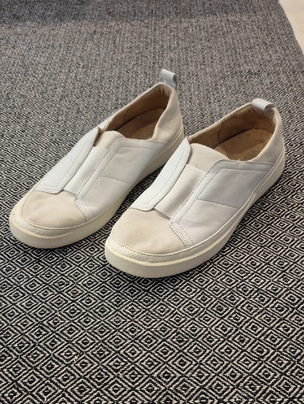 Vionic Zinah Slip On Shoes Size 8.5